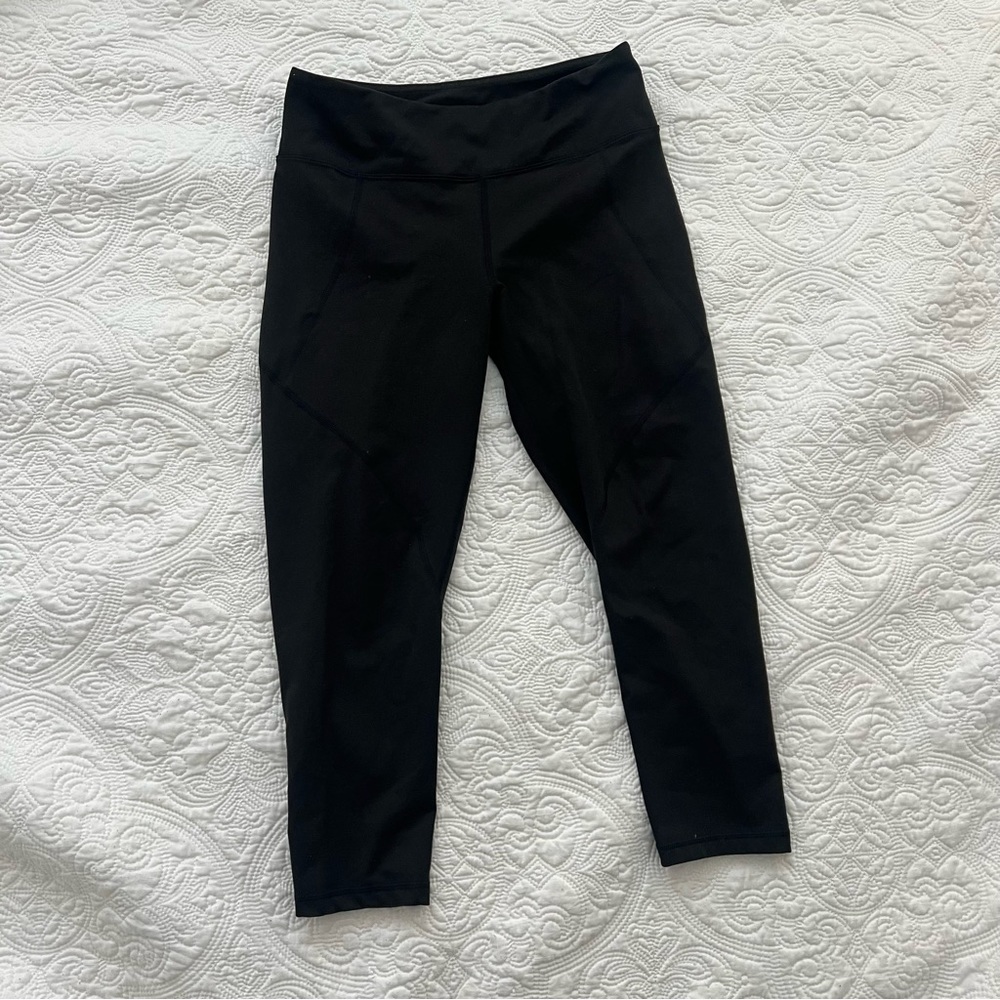 Patagonia Women’s Cropped Leggings Black Size Medium Gym Workout Athletic